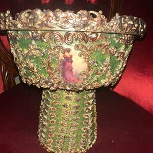 Elegant Green and Gold Art Vase